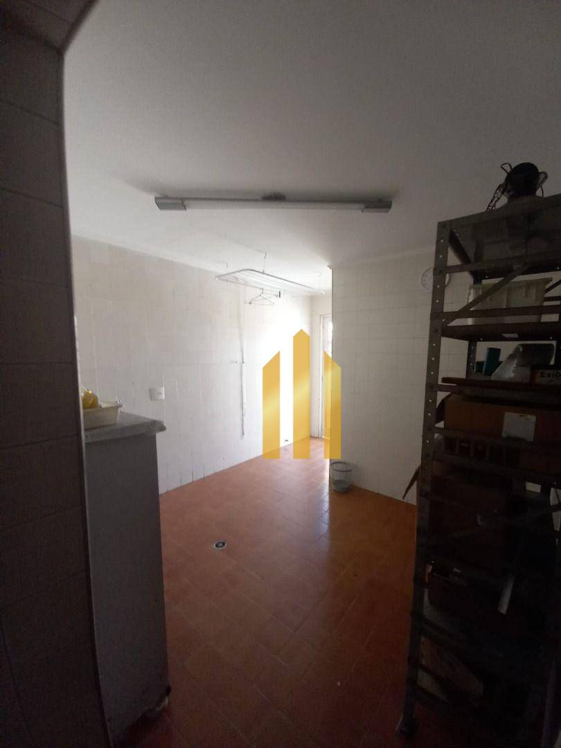 Sobrado à venda e aluguel com 3 quartos, 190m² - Foto 24