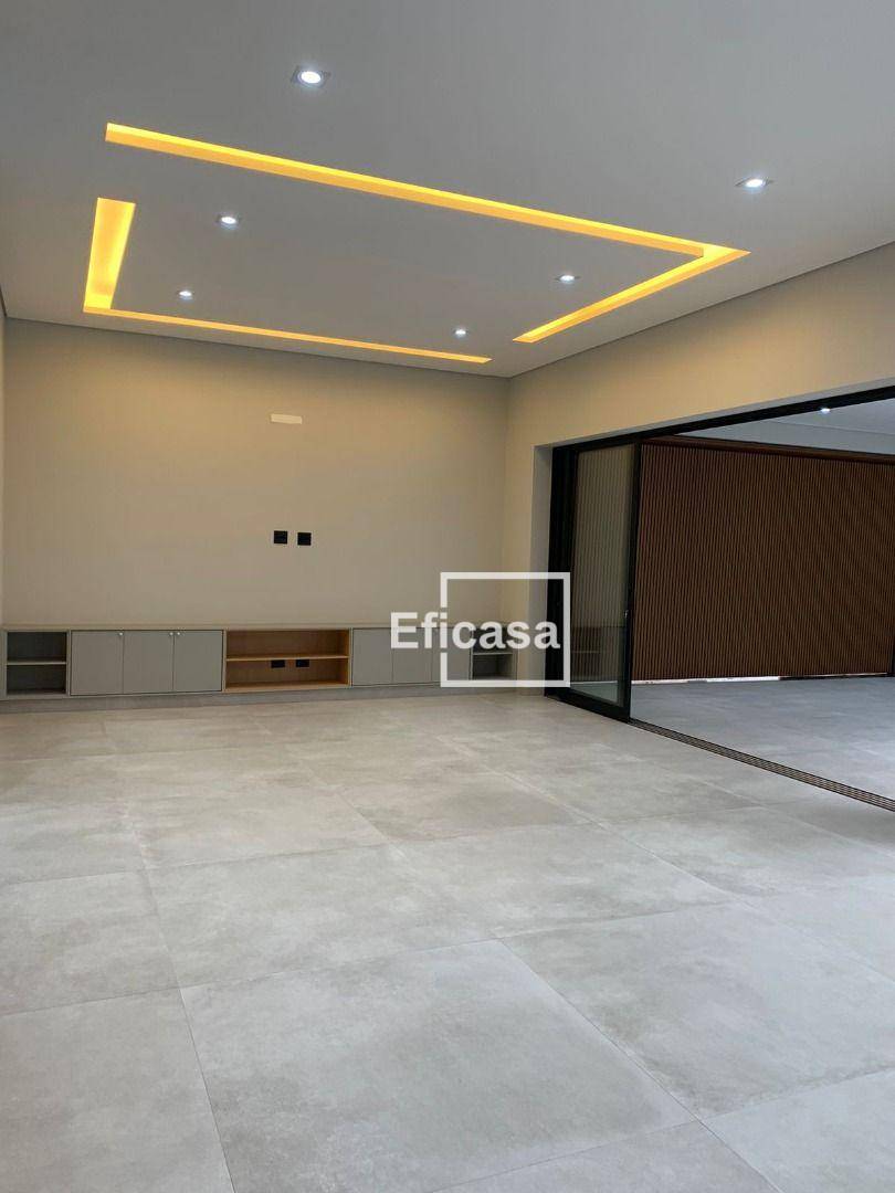 Casa de Condomínio à venda com 3 quartos, 265m² - Foto 4