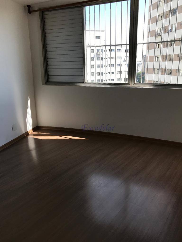 Apartamento à venda com 3 quartos, 180m² - Foto 12