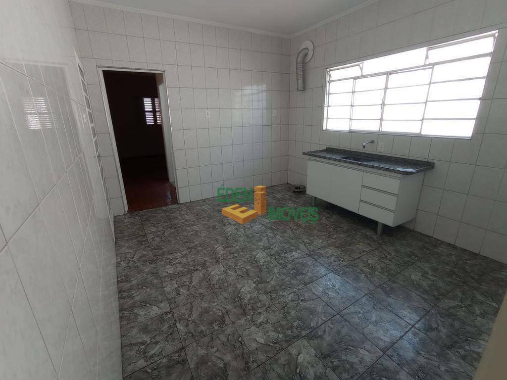 Casa à venda com 3 quartos, 141m² - Foto 12