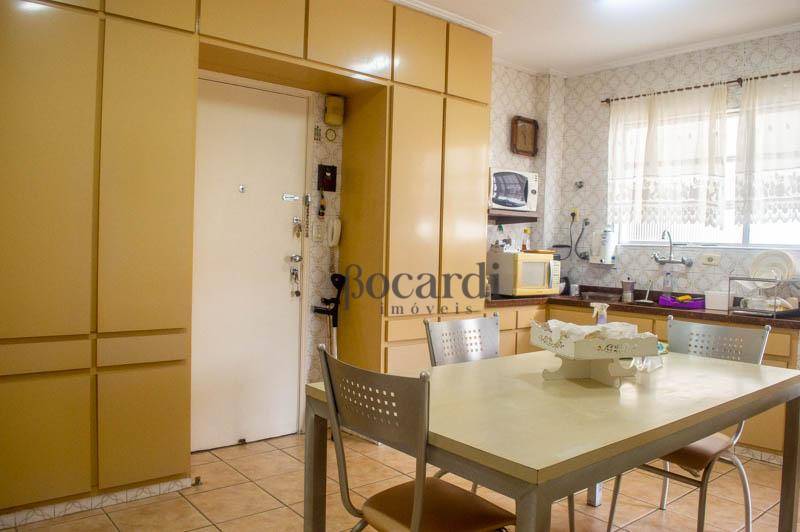 Apartamento à venda com 3 quartos, 130m² - Foto 20