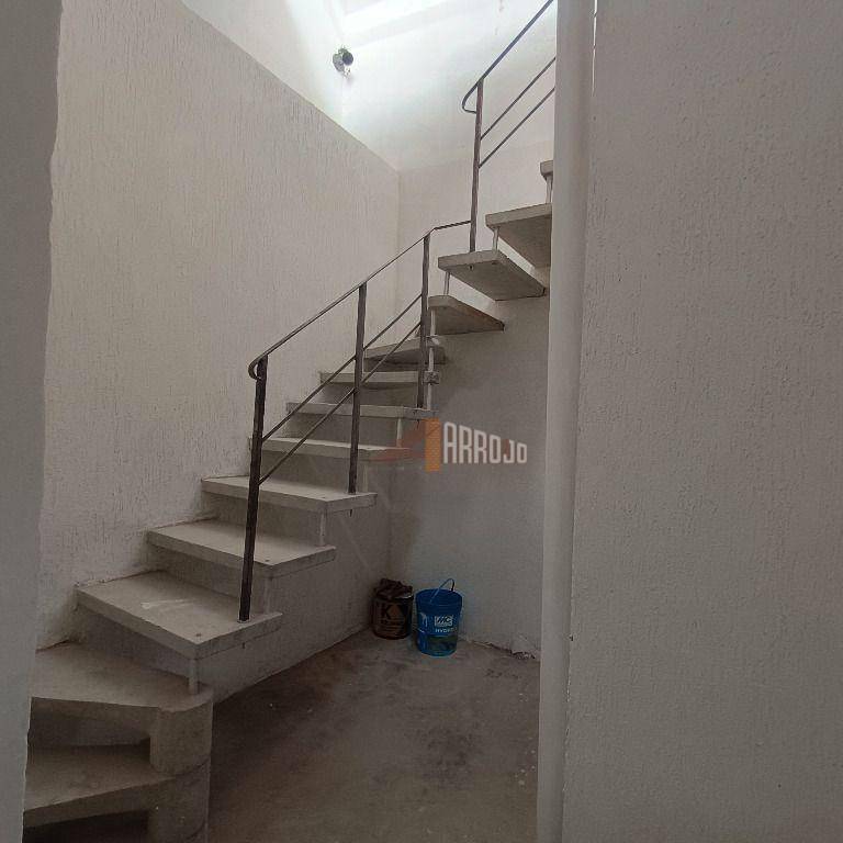 Apartamento para alugar com 2 quartos, 50m² - Foto 5