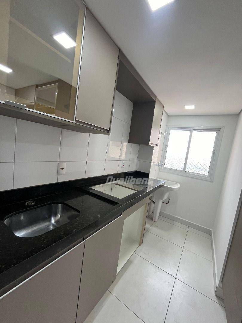 Apartamento para alugar com 3 quartos, 76m² - Foto 7