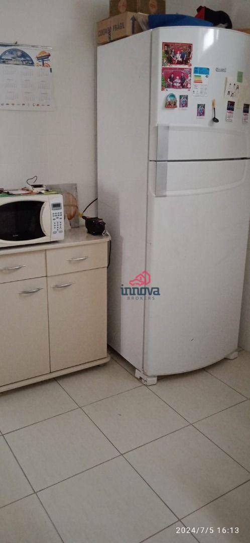 Apartamento à venda com 4 quartos, 200m² - Foto 33