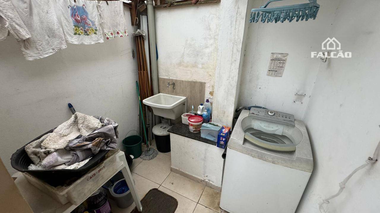 Sobrado à venda com 3 quartos, 230m² - Foto 26