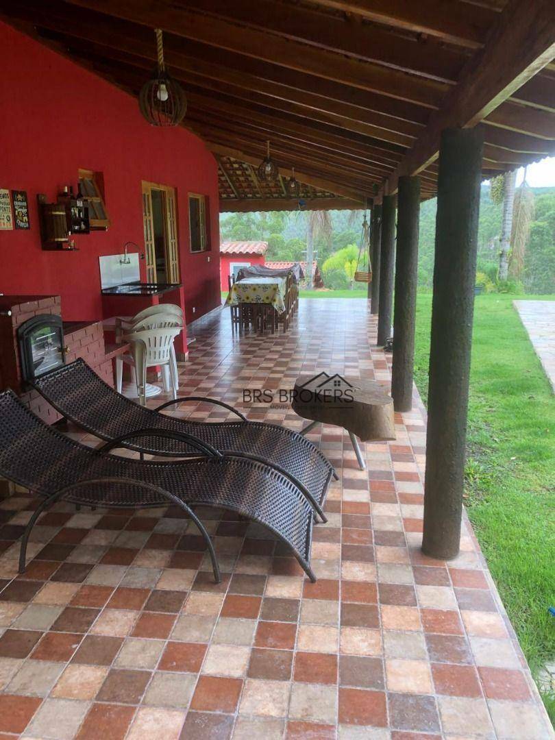 Chácara à venda com 3 quartos, 212m² - Foto 16