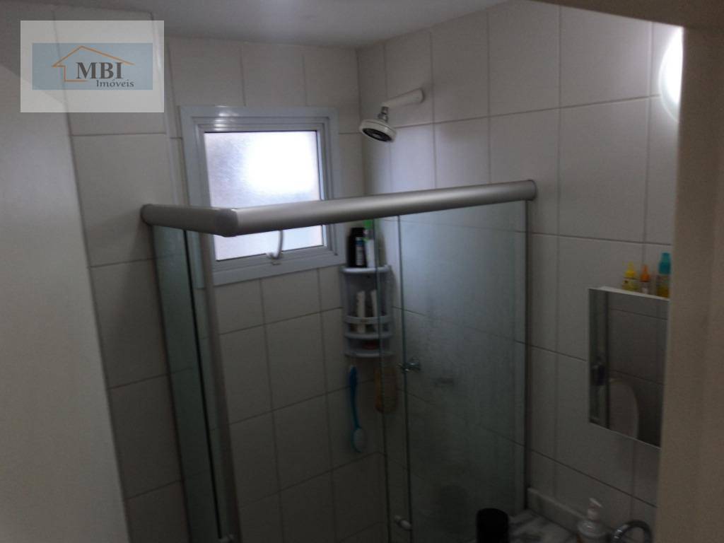 Apartamento à venda com 3 quartos, 70m² - Foto 2