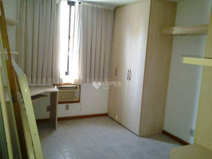 Apartamento à venda com 2 quartos, 72m² - Foto 4