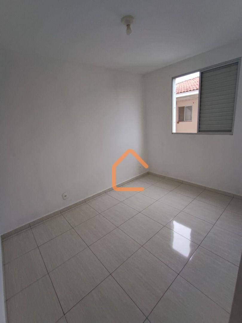 Apartamento para alugar com 2 quartos, 50m² - Foto 13