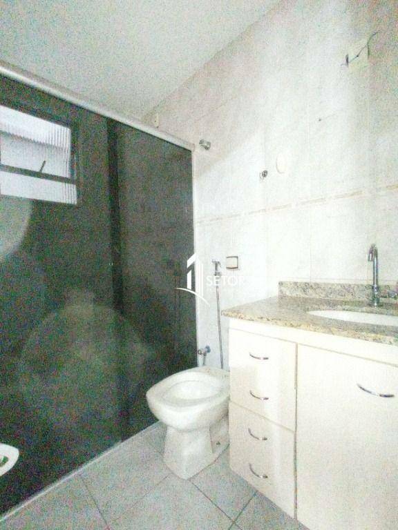 Apartamento para alugar com 3 quartos, 83m² - Foto 12