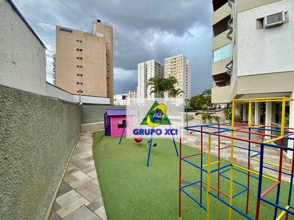 Apartamento à venda com 4 quartos, 140m² - Foto 3