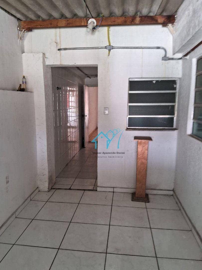 Sobrado à venda com 3 quartos, 240m² - Foto 14