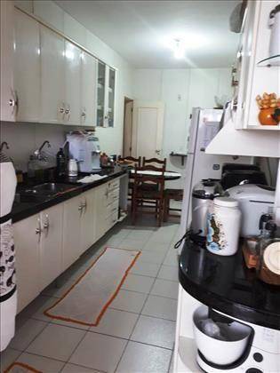 Apartamento à venda com 3 quartos, 130m² - Foto 13