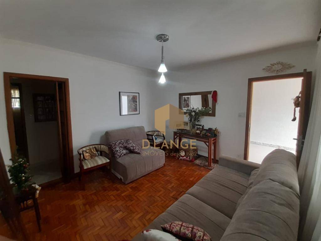 Casa à venda com 3 quartos, 200m² - Foto 3