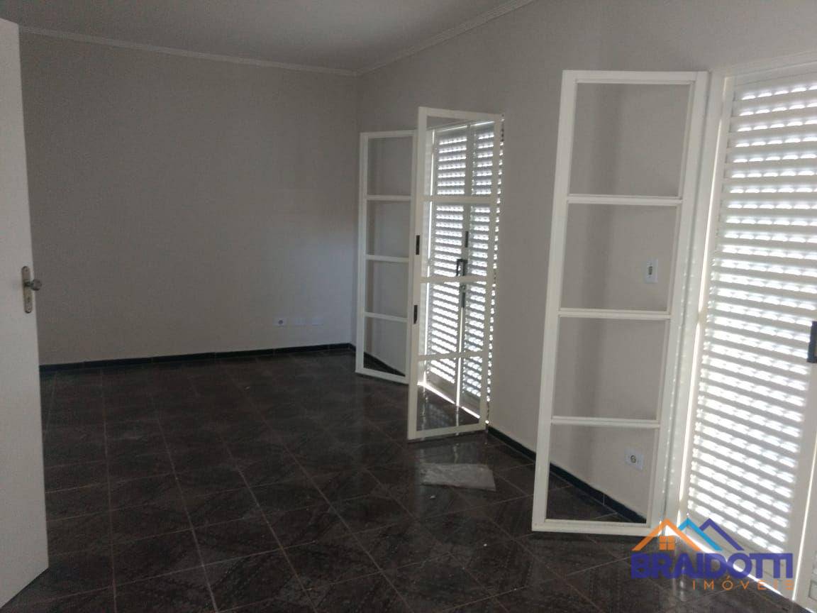 Casa à venda com 3 quartos, 120m² - Foto 8