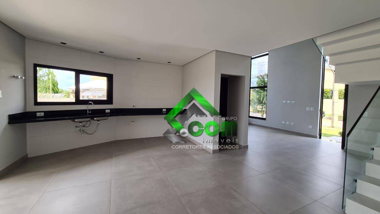 Casa à venda com 3 quartos, 216m² - Foto 14