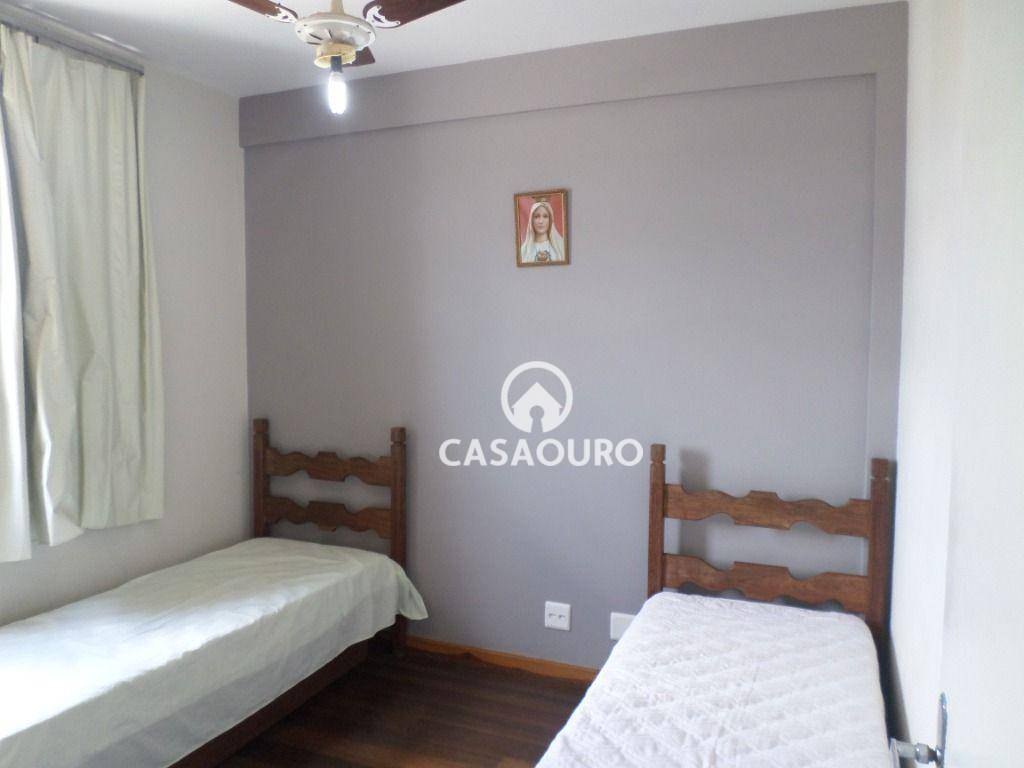 Apartamento à venda com 2 quartos, 70m² - Foto 10