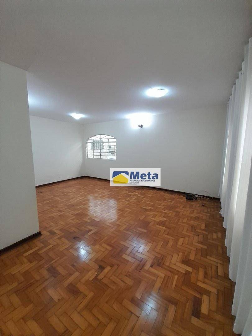 Casa à venda com 3 quartos, 250M2 - Foto 2