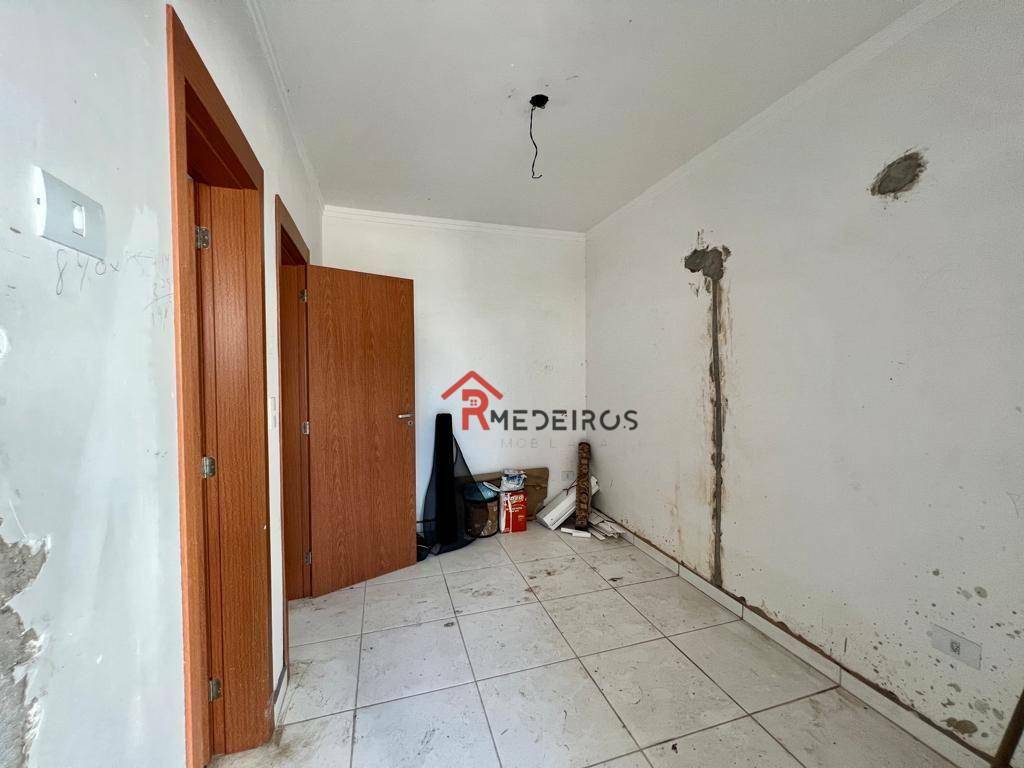 Apartamento à venda com 2 quartos, 75m² - Foto 13