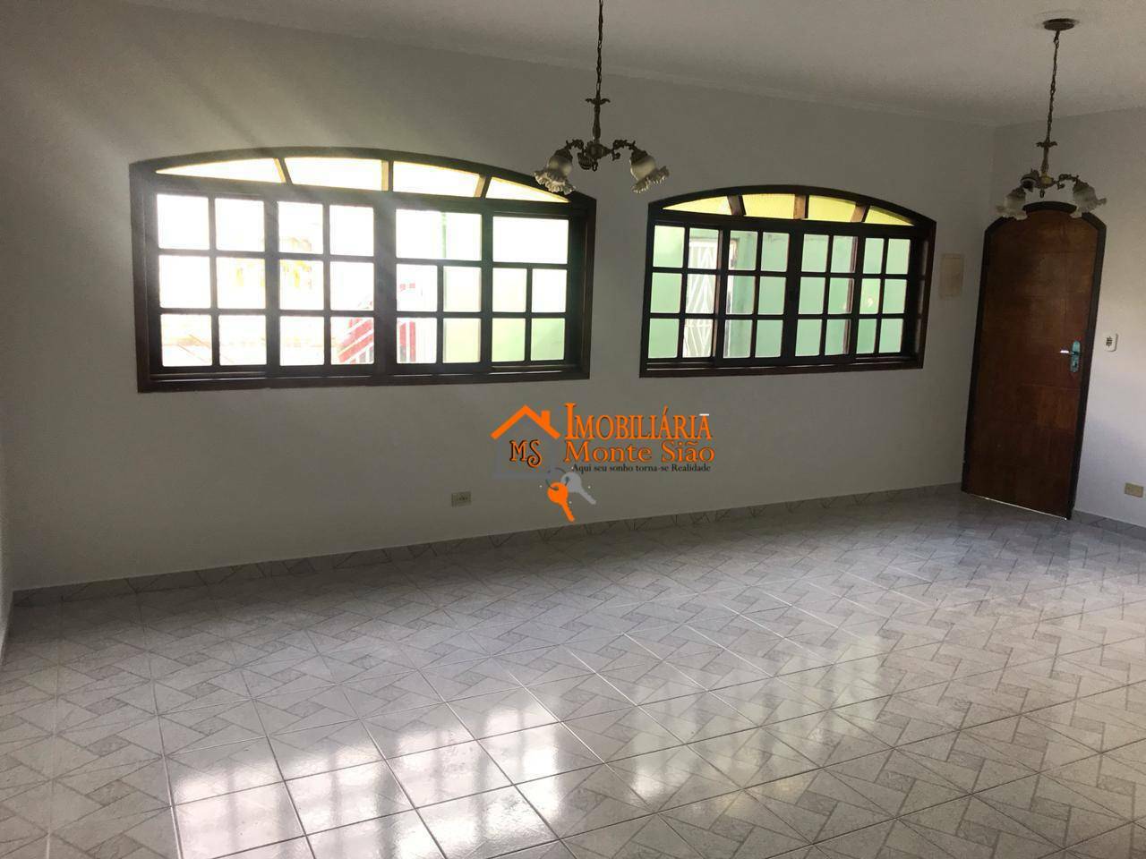 Sobrado à venda com 3 quartos, 254m² - Foto 2