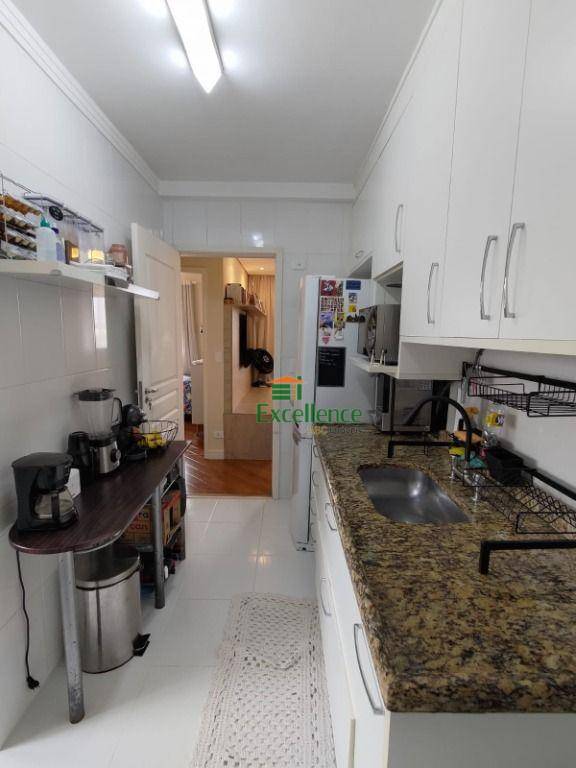 Apartamento à venda com 2 quartos, 70m² - Foto 12