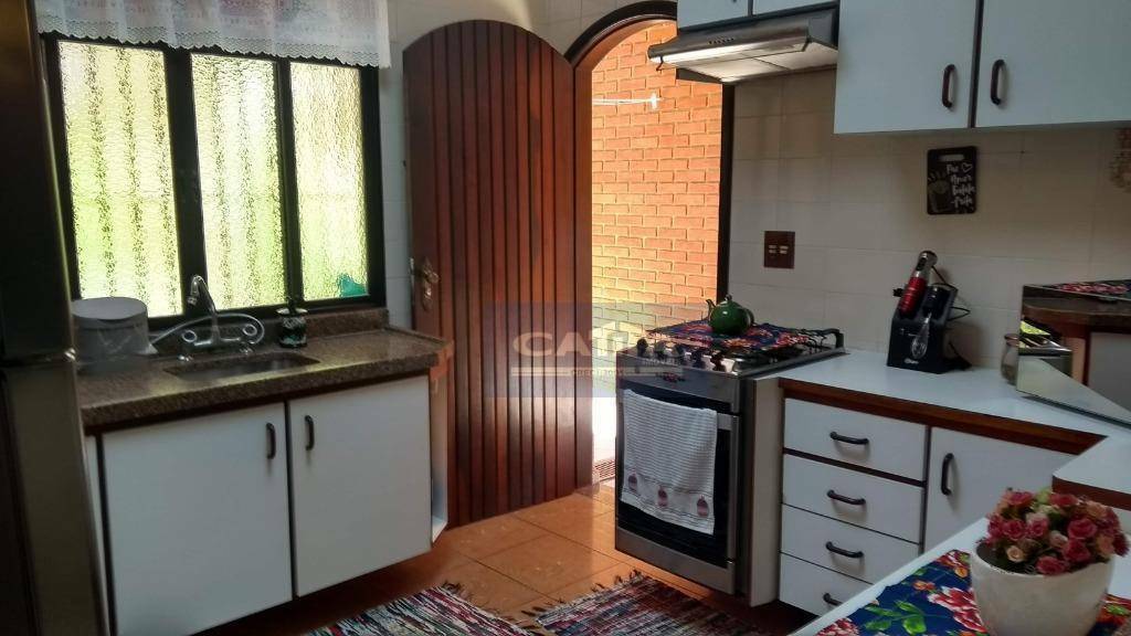 Sobrado à venda com 3 quartos, 132m² - Foto 11