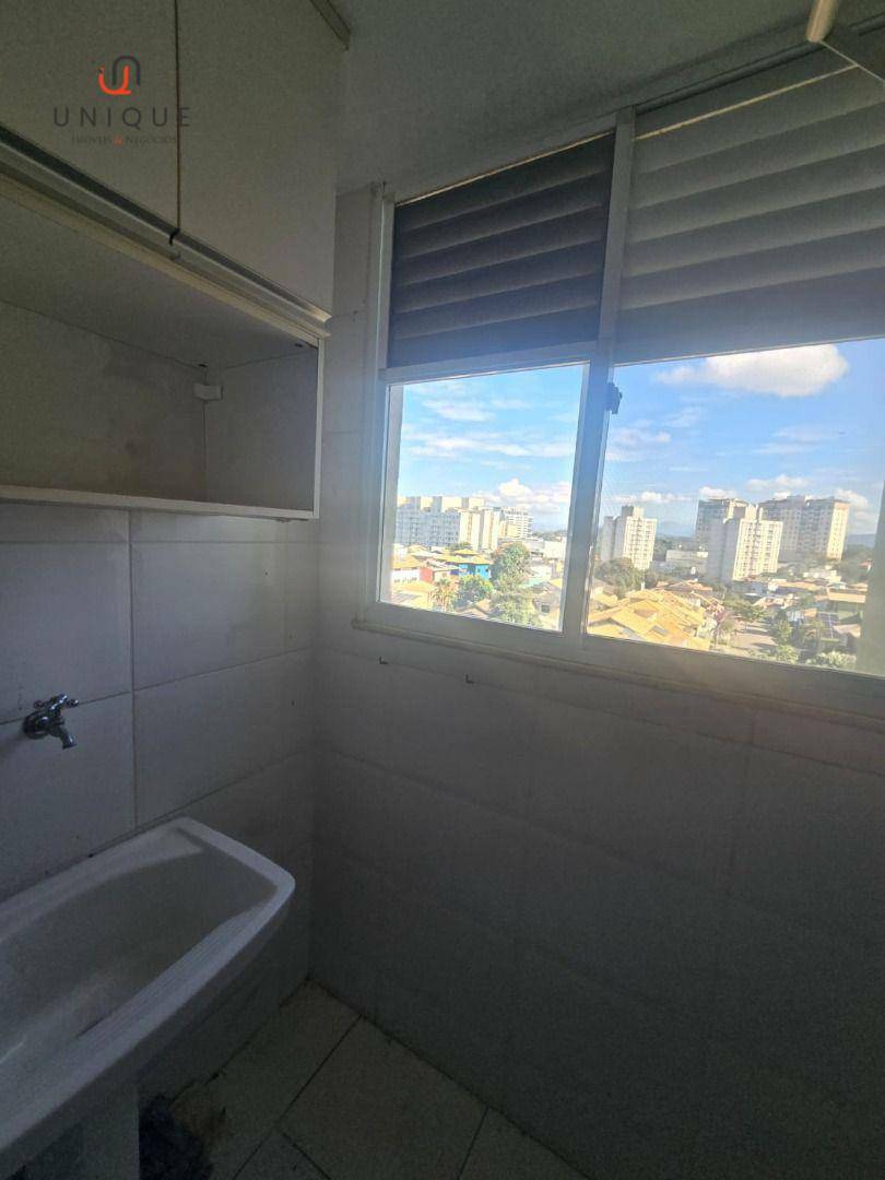 Apartamento para alugar com 3 quartos, 85m² - Foto 14