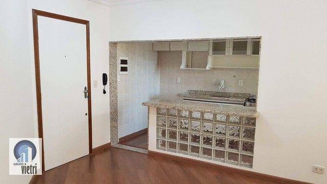 Apartamento à venda com 2 quartos, 52m² - Foto 11