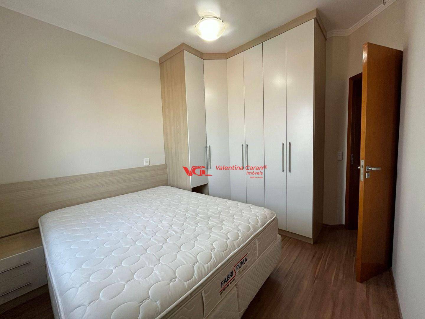 Apartamento para alugar com 2 quartos, 72m² - Foto 8