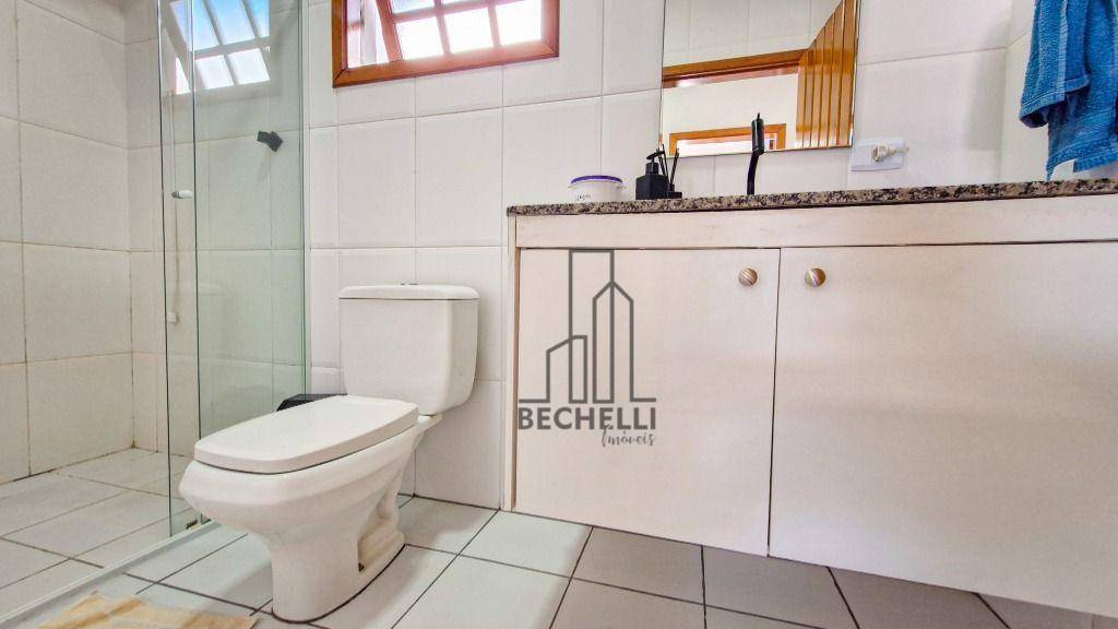 Casa à venda e aluguel com 5 quartos, 234m² - Foto 10