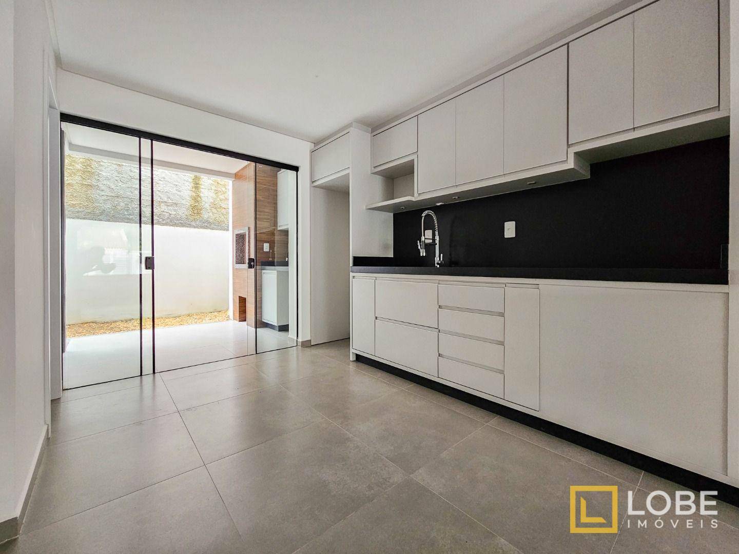 Sobrado à venda com 3 quartos, 108m² - Foto 4