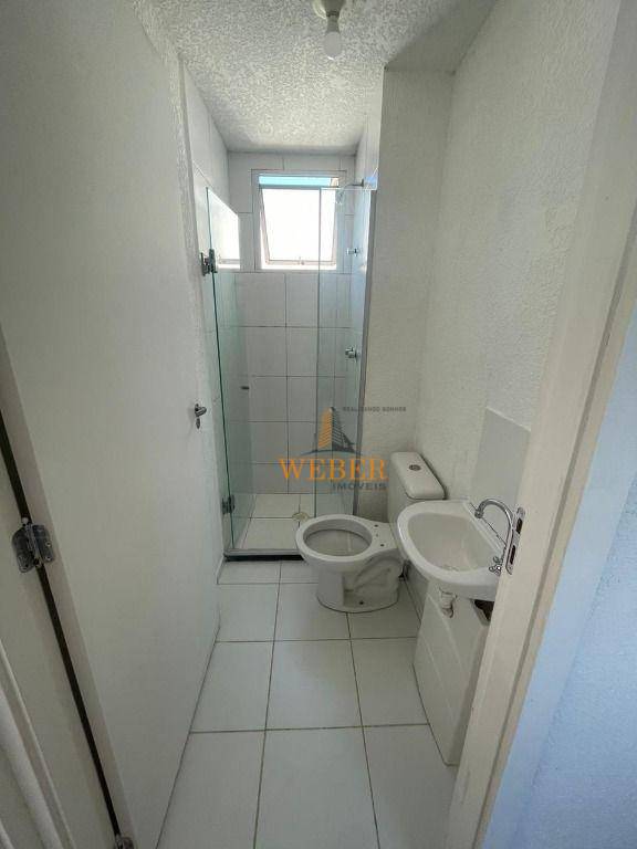 Apartamento à venda com 2 quartos, 48m² - Foto 4