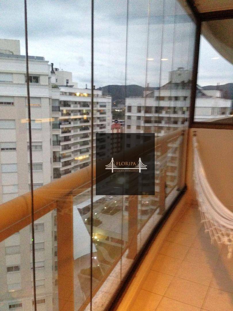 Apartamento à venda com 2 quartos, 70m² - Foto 5