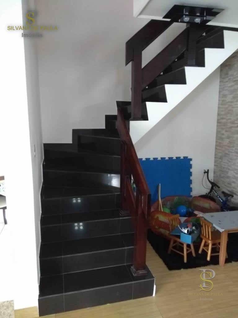 Casa de Condomínio à venda com 4 quartos, 288m² - Foto 12