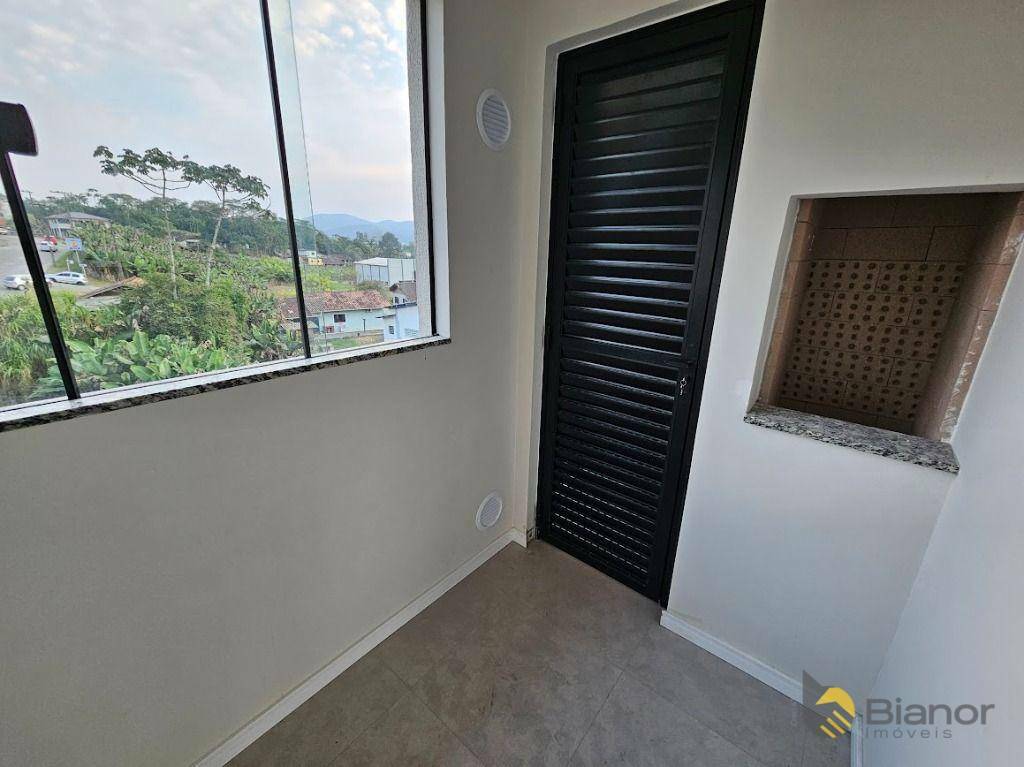 Apartamento à venda com 2 quartos, 64m² - Foto 7