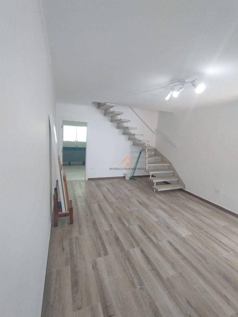 Sobrado para alugar com 2 quartos, 120m² - Foto 28