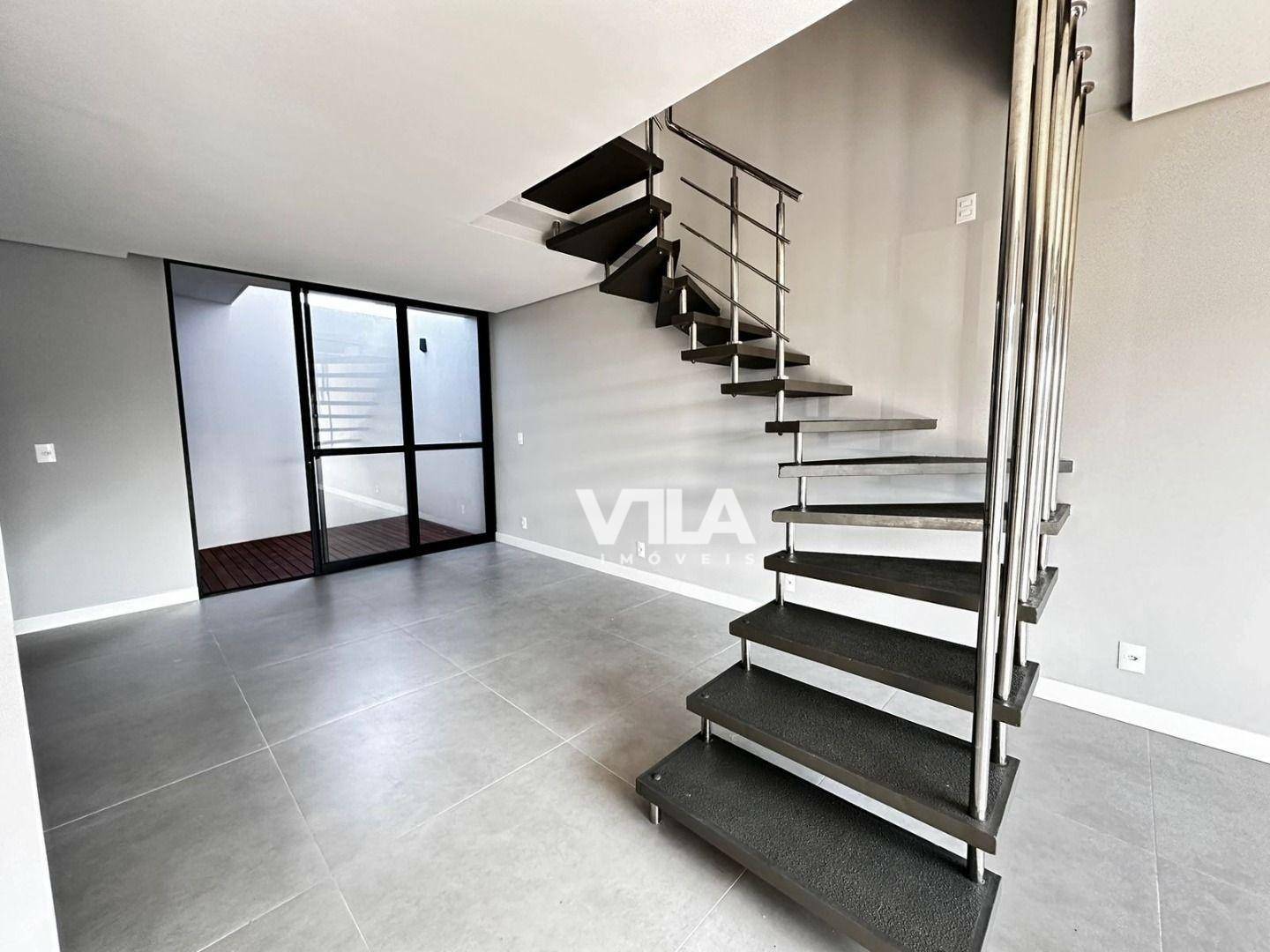 Casa à venda com 3 quartos, 92m² - Foto 8