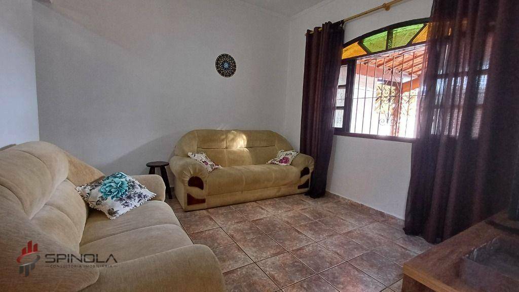 Casa à venda com 2 quartos, 89m² - Foto 1