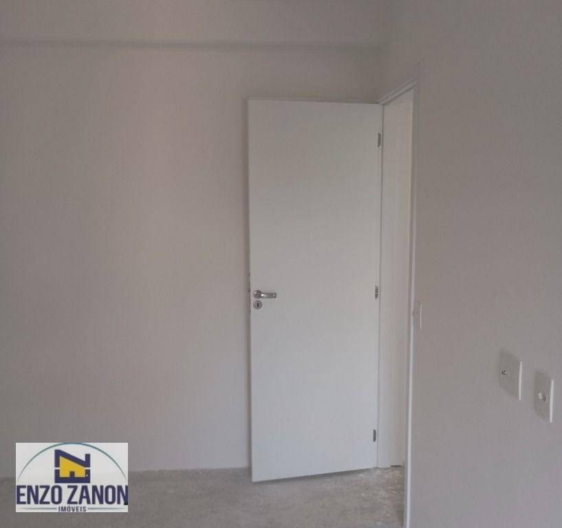 Apartamento à venda com 2 quartos, 58m² - Foto 13