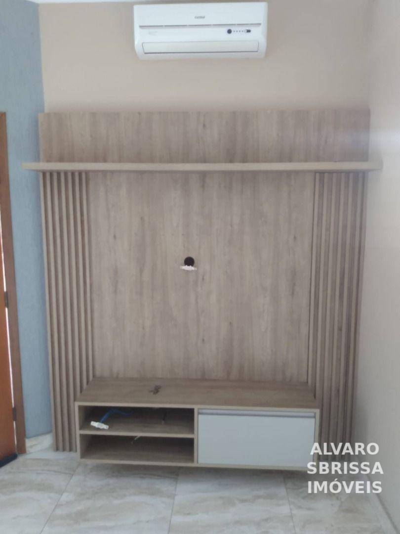 Casa à venda com 2 quartos, 69m² - Foto 4