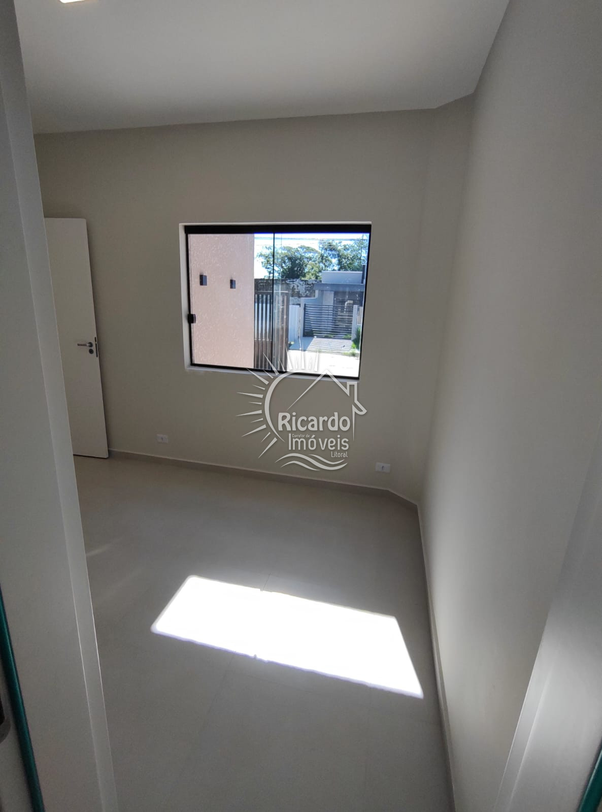 Casa à venda com 2 quartos, 45m² - Foto 15