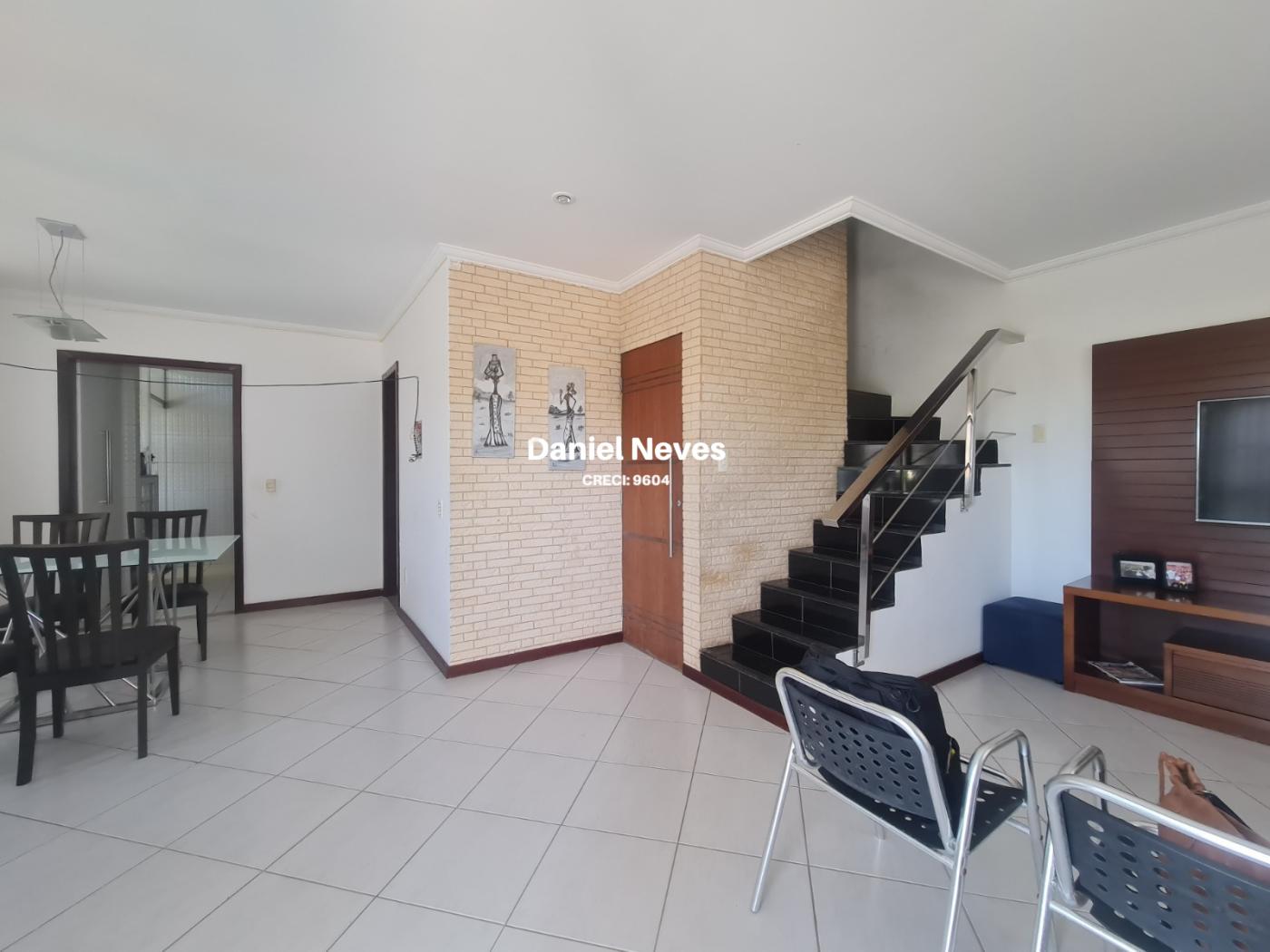 Casa de Condomínio à venda com 4 quartos, 140m² - Foto 2