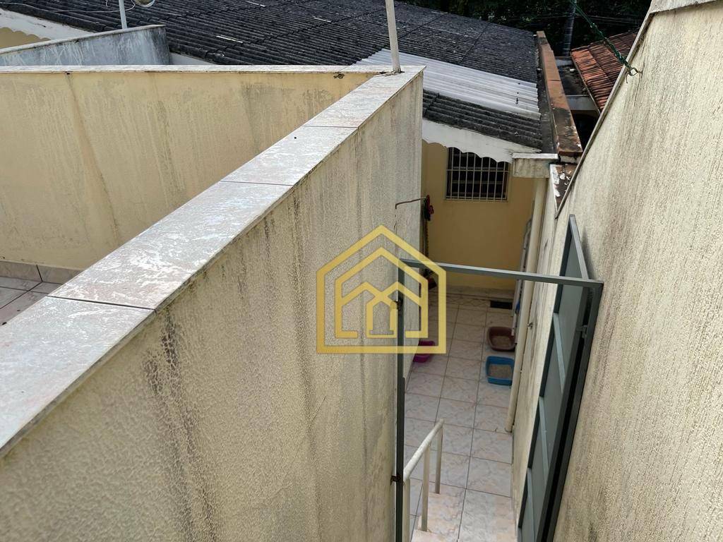 Casa à venda com 3 quartos, 111m² - Foto 27