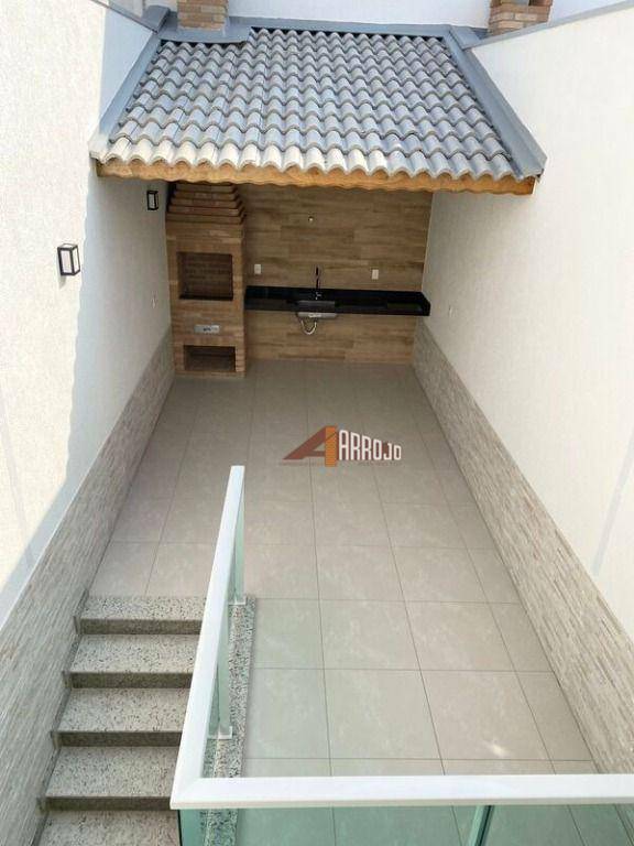 Sobrado à venda com 3 quartos, 200m² - Foto 35