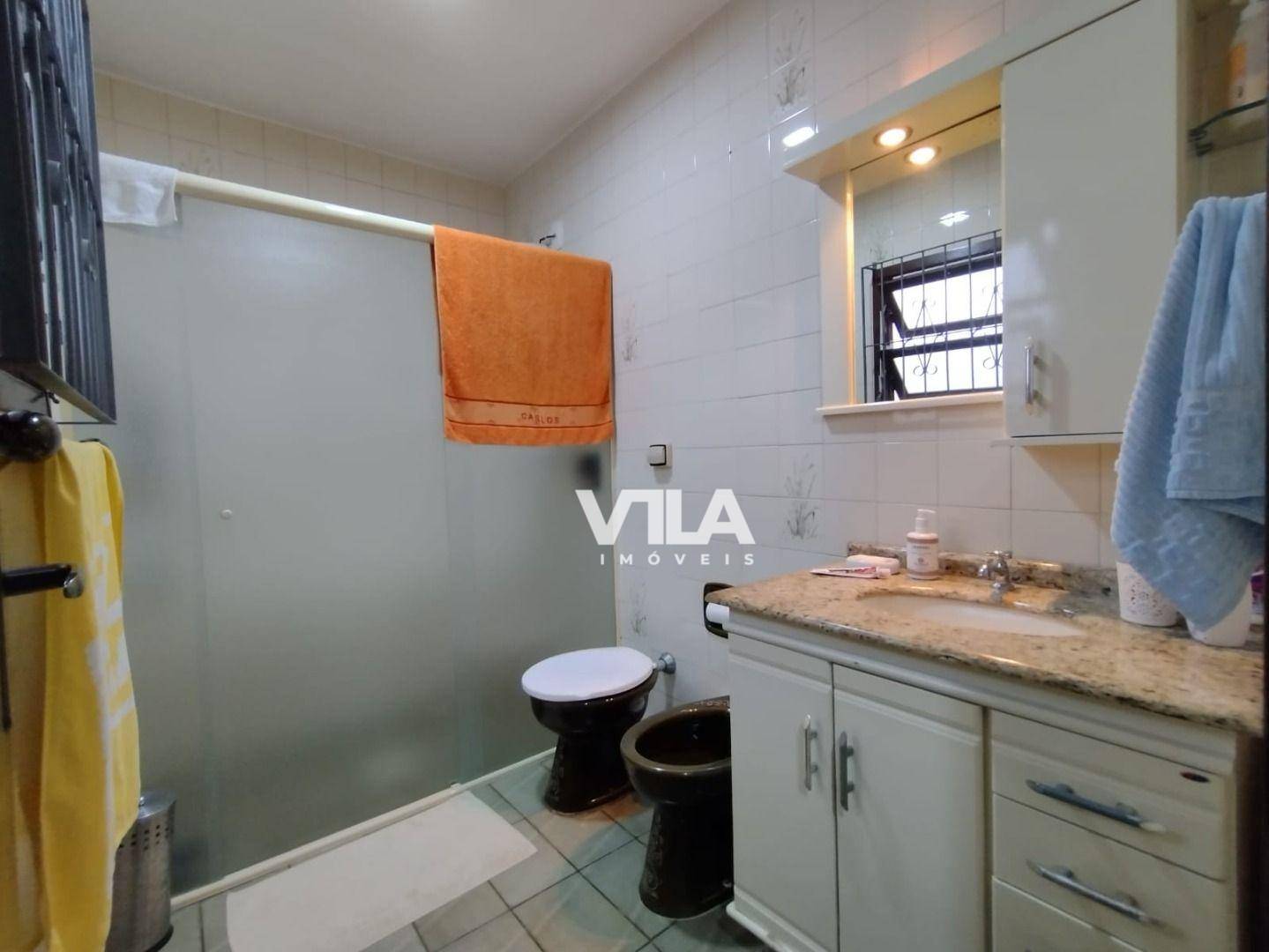 Casa à venda com 6 quartos, 245m² - Foto 17