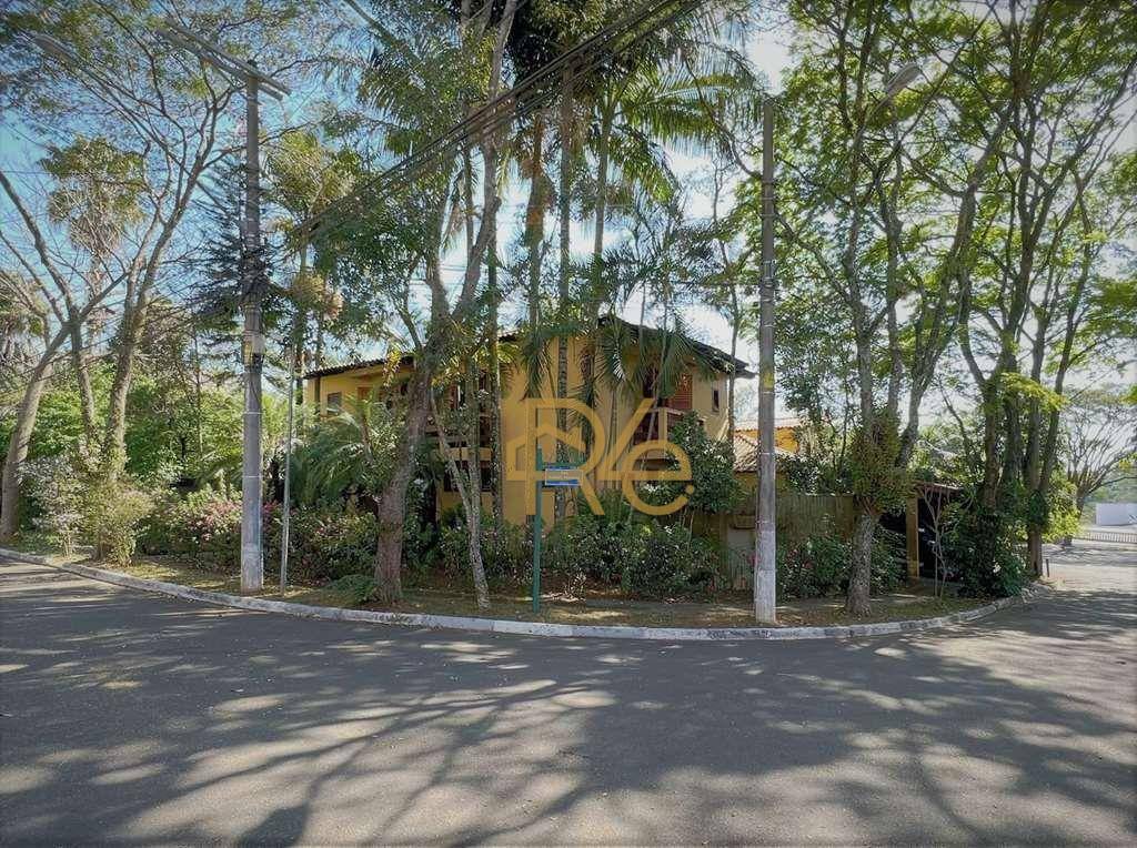 Casa de Condomínio à venda com 4 quartos, 394m² - Foto 3