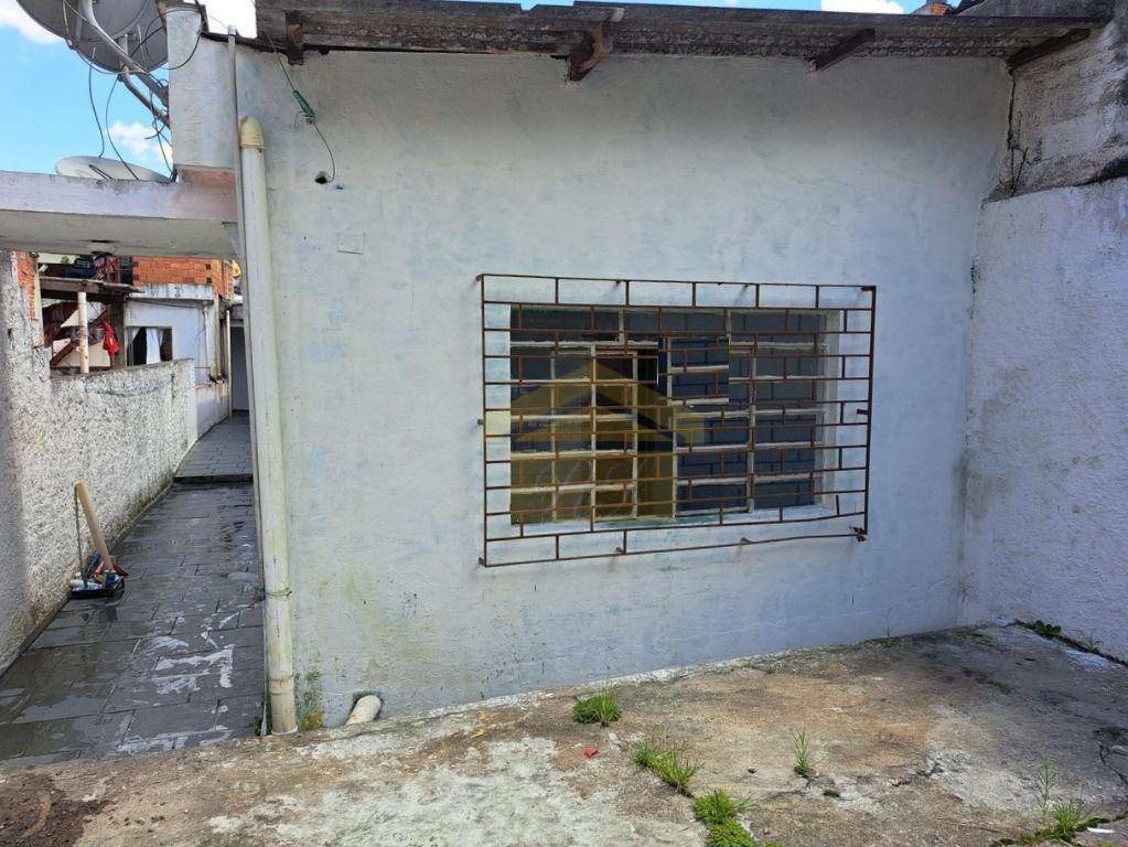 Casa à venda com 3 quartos, 100m² - Foto 9