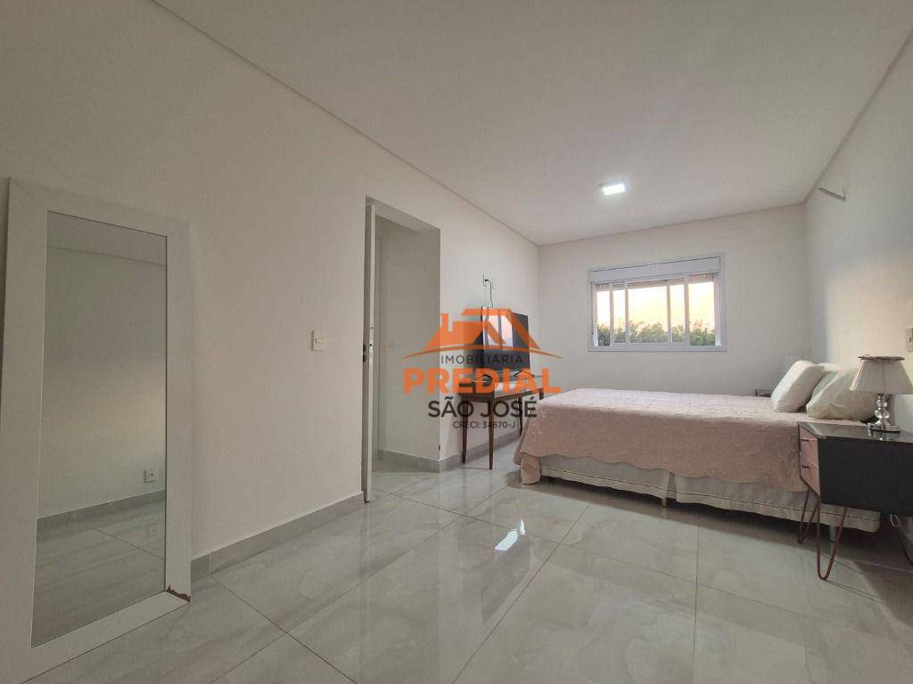 Apartamento à venda com 3 quartos, 132m² - Foto 11