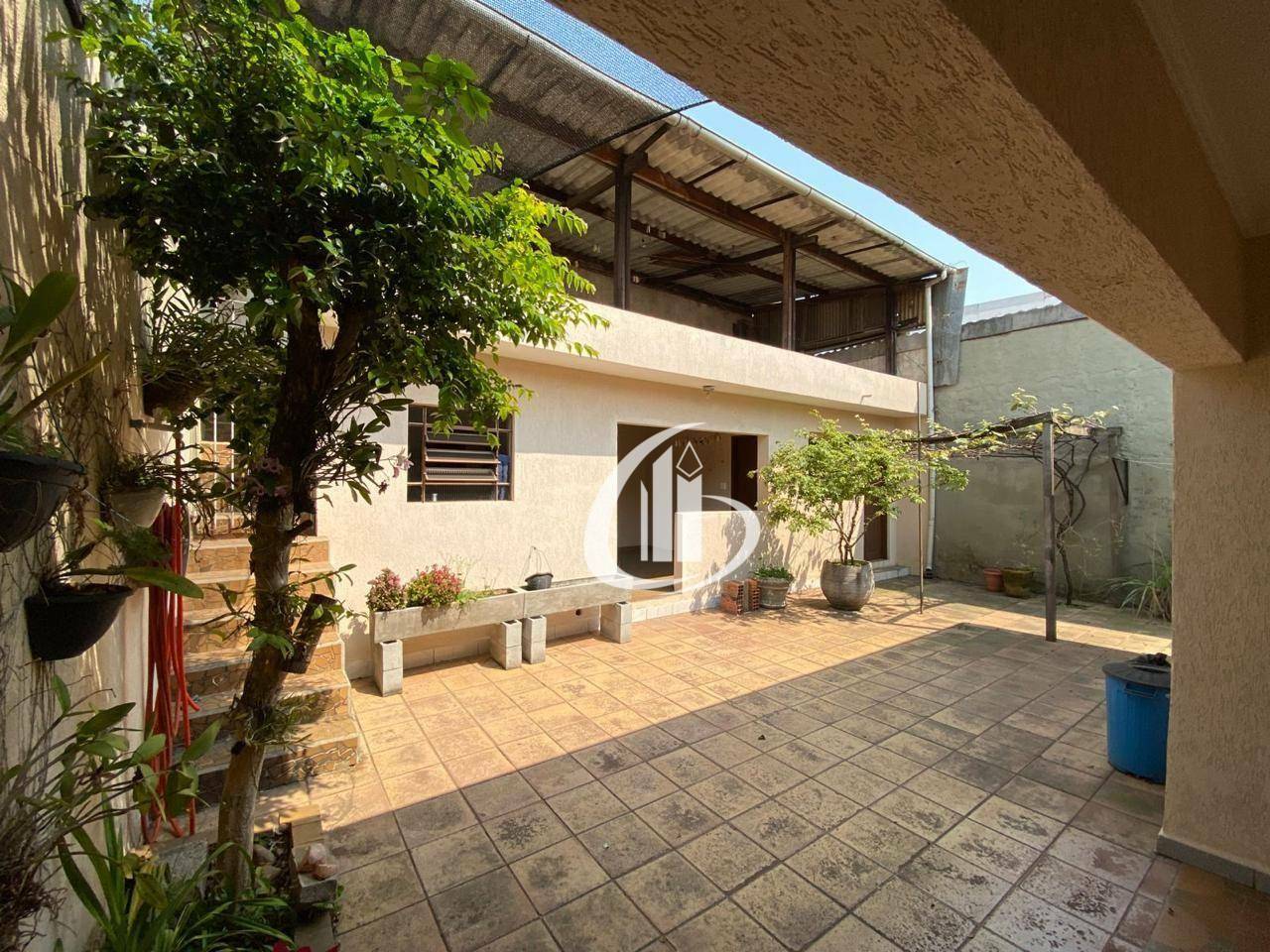 Casa à venda com 3 quartos, 206m² - Foto 6