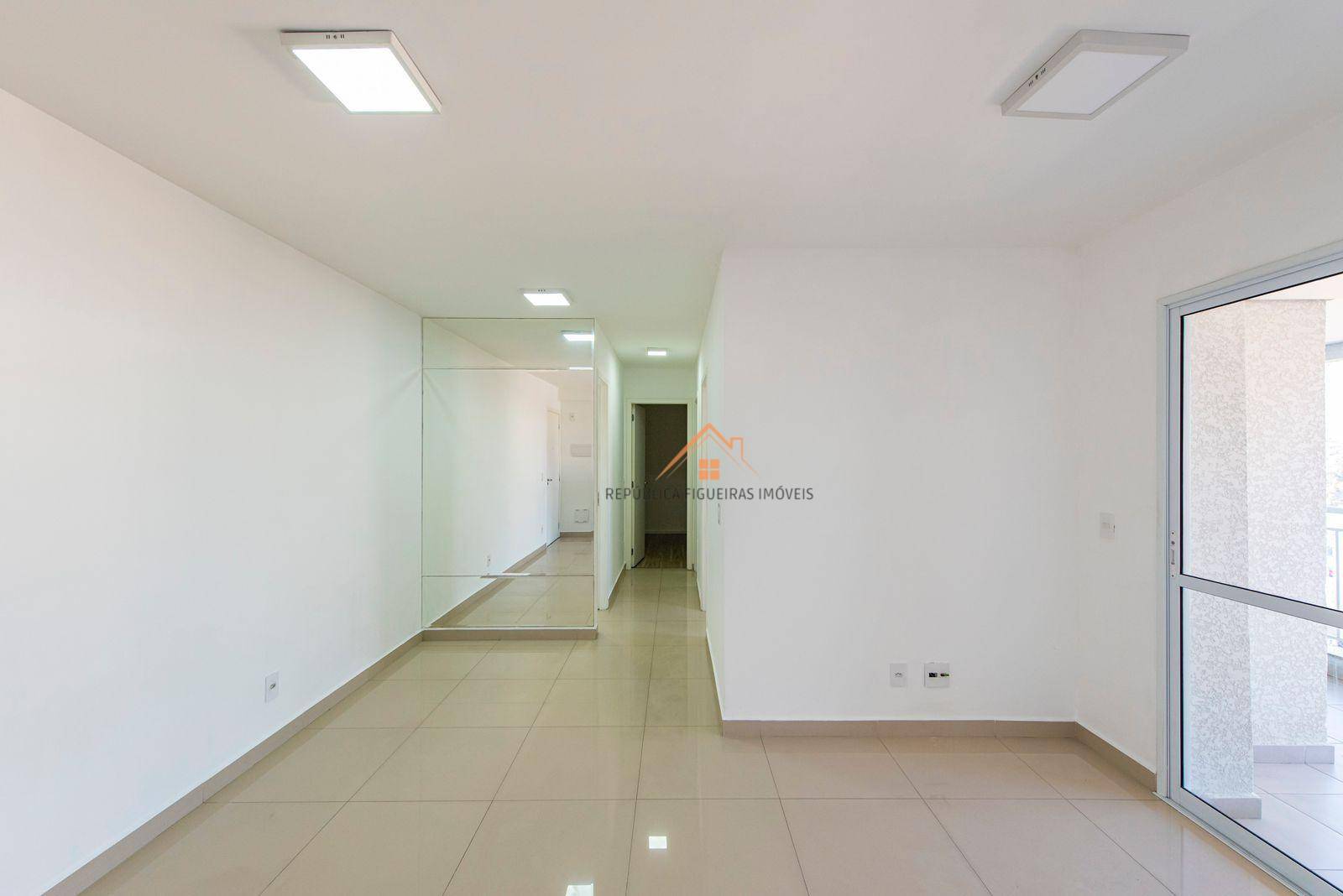 Apartamento para alugar com 3 quartos, 75m² - Foto 19